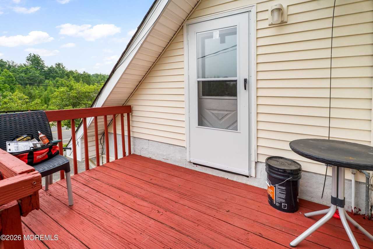 96 Wilson Ave - Photo 2 of 14