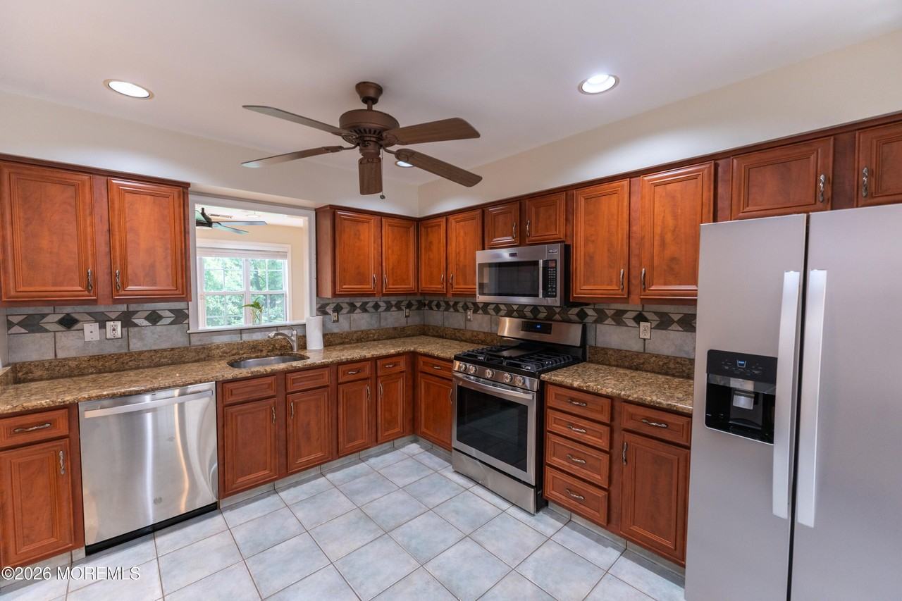314 Towne Dr #10-4 - Photo 2 of 26