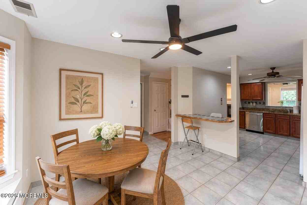 314 Towne Dr #10-4 - Photo 6 of 26