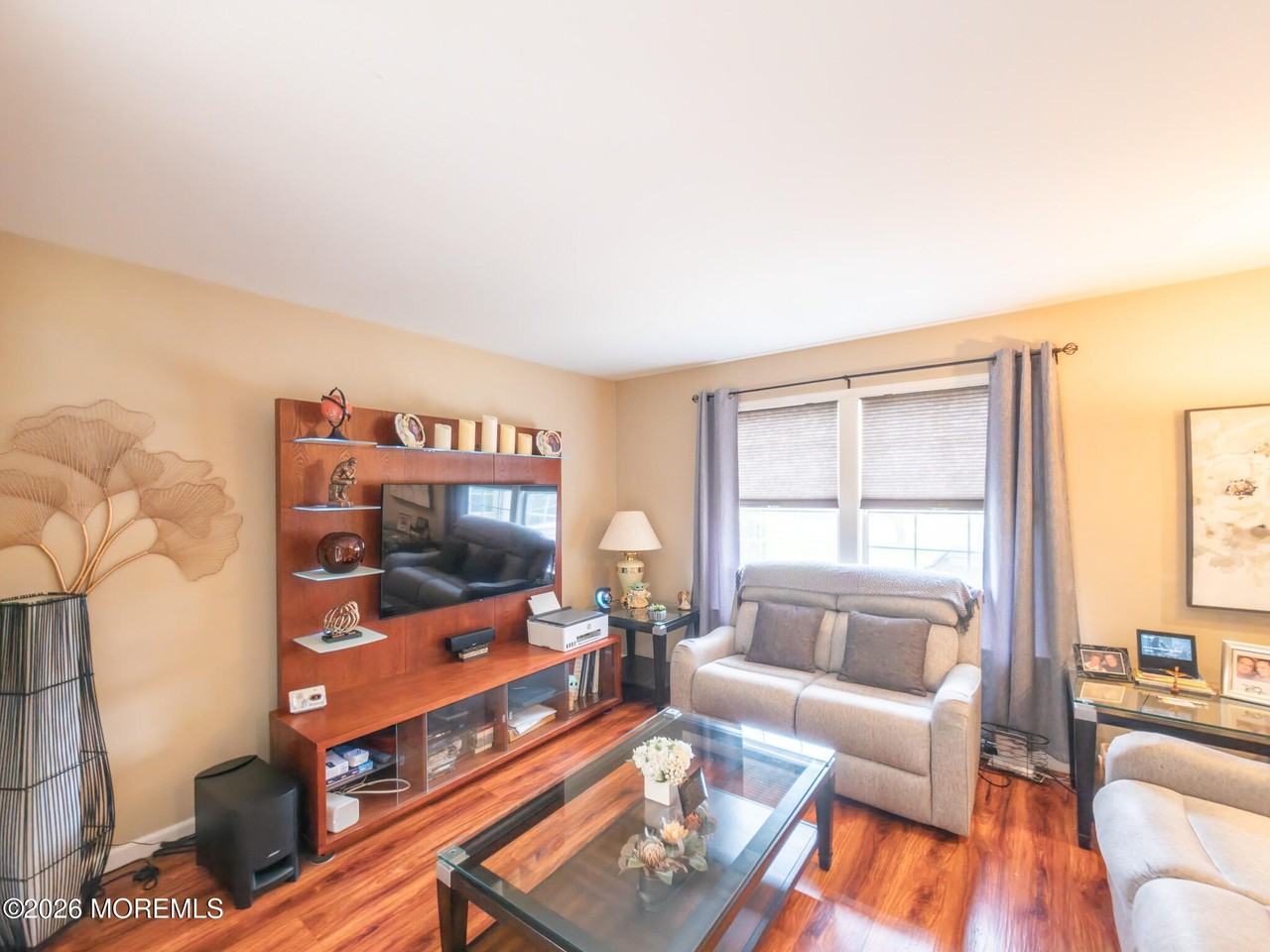 6B Patrick Henry Ct - Photo 4 of 24