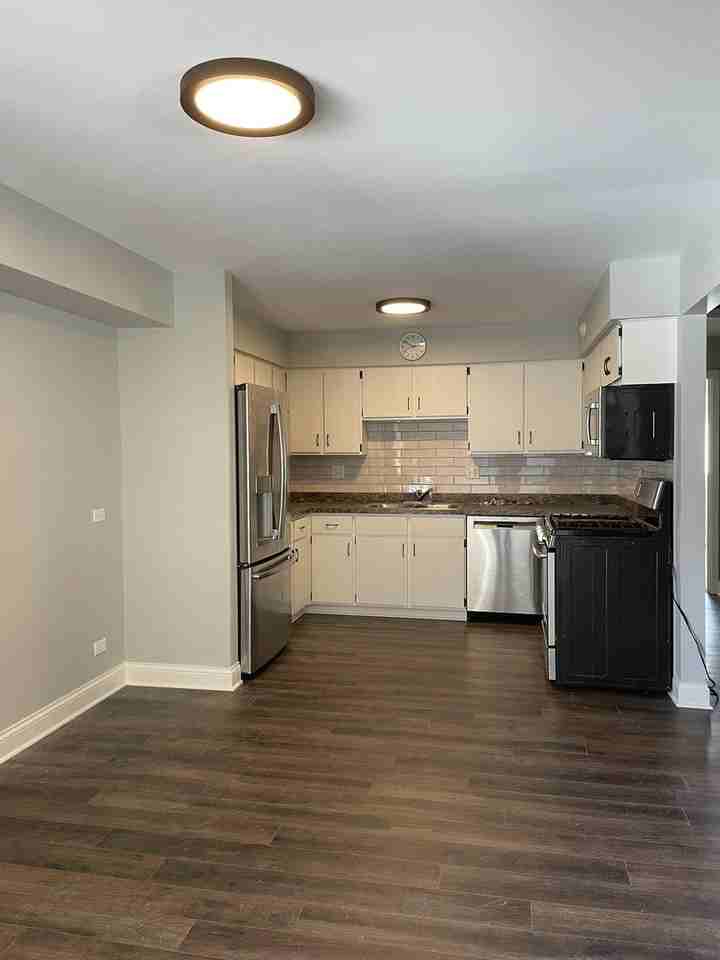 129 W Quincy St #1 - Photo 5 of 16