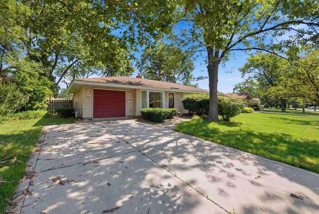 1624 W Weathersfield Way - Photo 3 of 36
