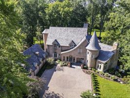 featured image of 285 W Westminster