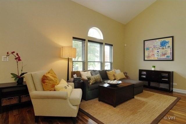 209 Wilton Ln - Photo 3 of 17