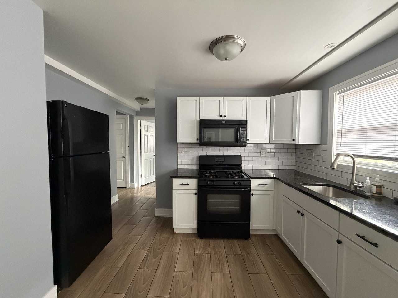 8700 S 82nd Ct #1E - Photo 4 of 12