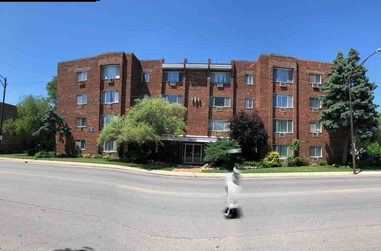 6300 W Irving Park Rd #204