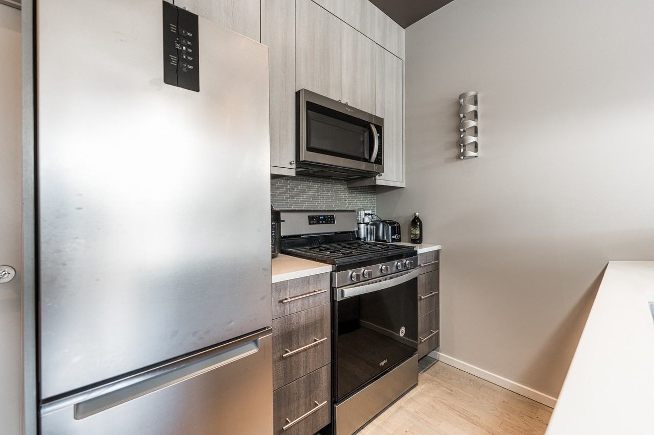 2108 W 18th Pl #2 - Photo 6 of 24
