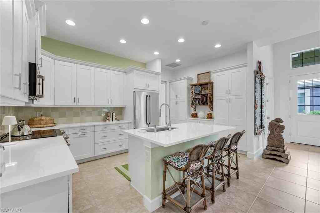 5878 Haiti Dr - Photo 4 of 17