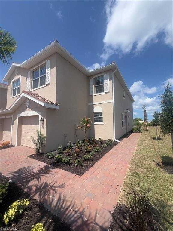 2833 Citrus St - Photo 2 of 46