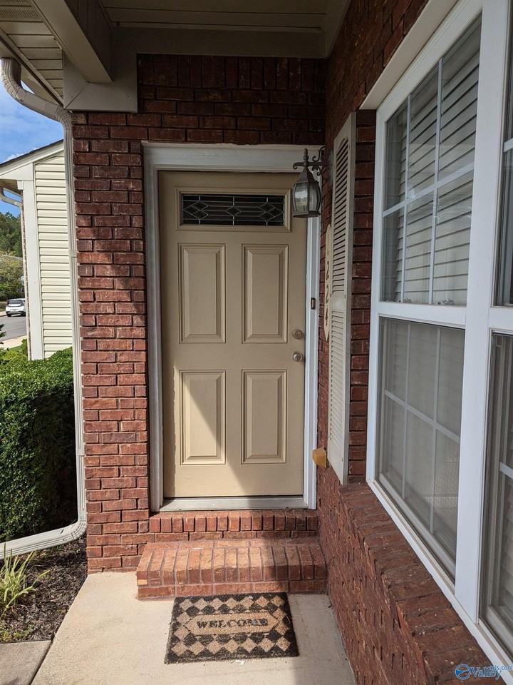 1224 Autumn Ln Sw - Photo 3 of 31