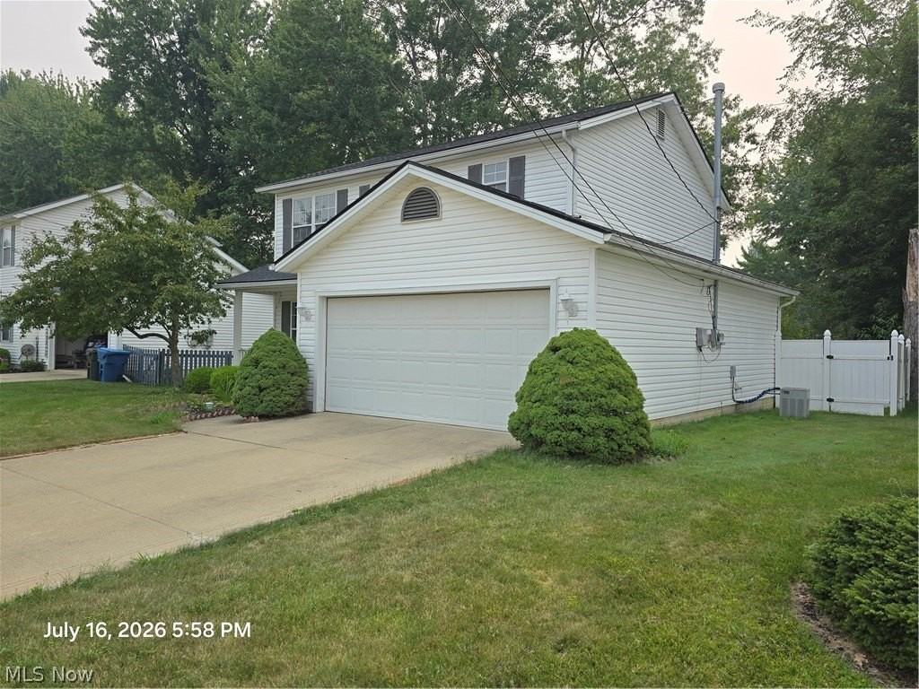 6400 Monroe Ln - Photo 3 of 26