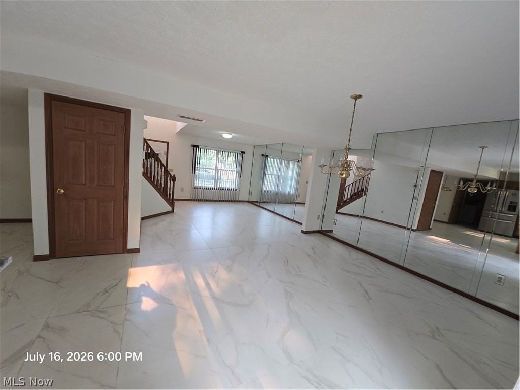 6400 Monroe Ln - Photo 6 of 26