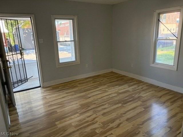 3134 W 46th St - Photo 2 of 7