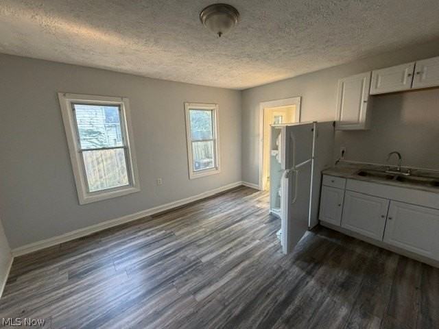 3134 W 46th St - Photo 3 of 7