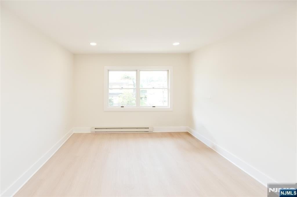 255 Rea Ave #6 - Photo 6 of 14