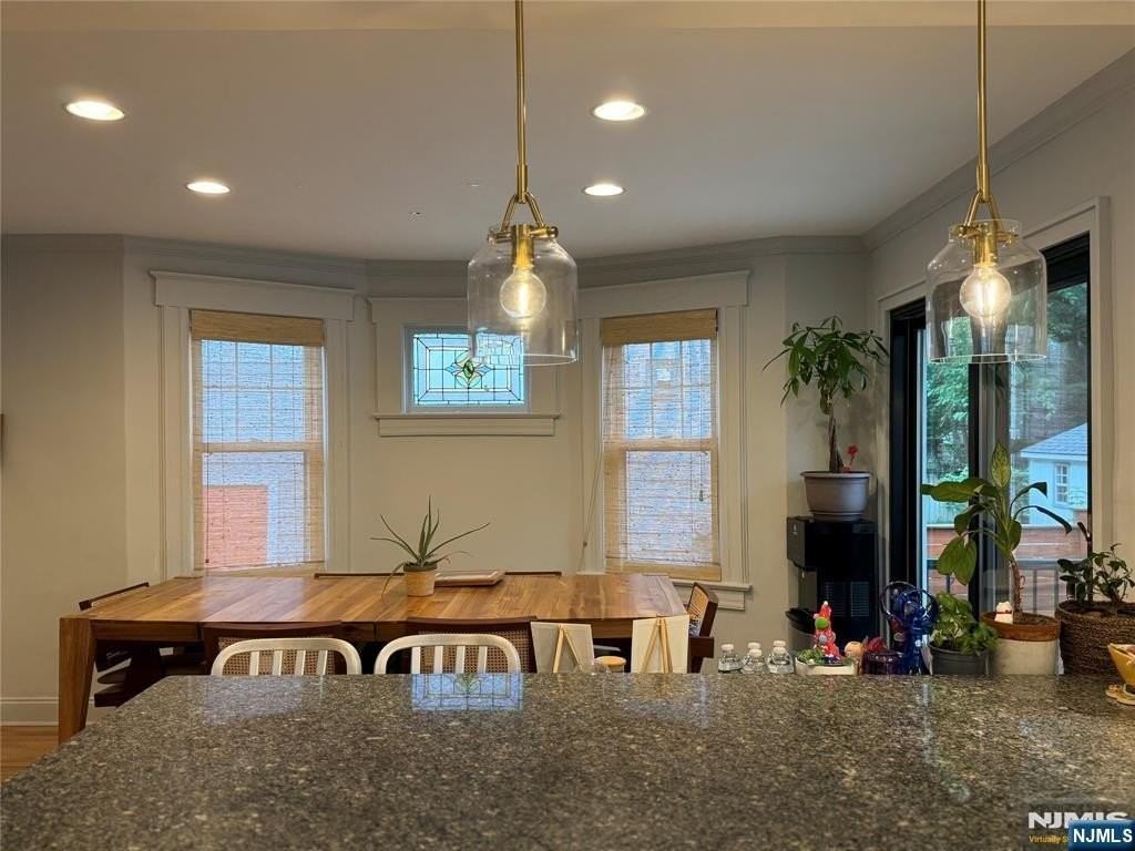 36 Edgewood Rd - Photo 5 of 22