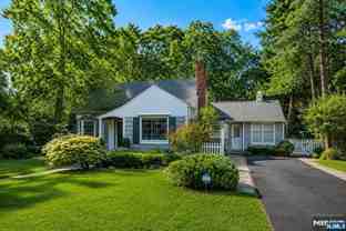 60 Oak Ave - Photo 1 of 1
