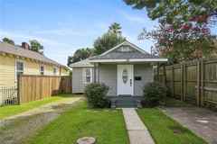15 Crislaur Ave - Photo 1 of 1