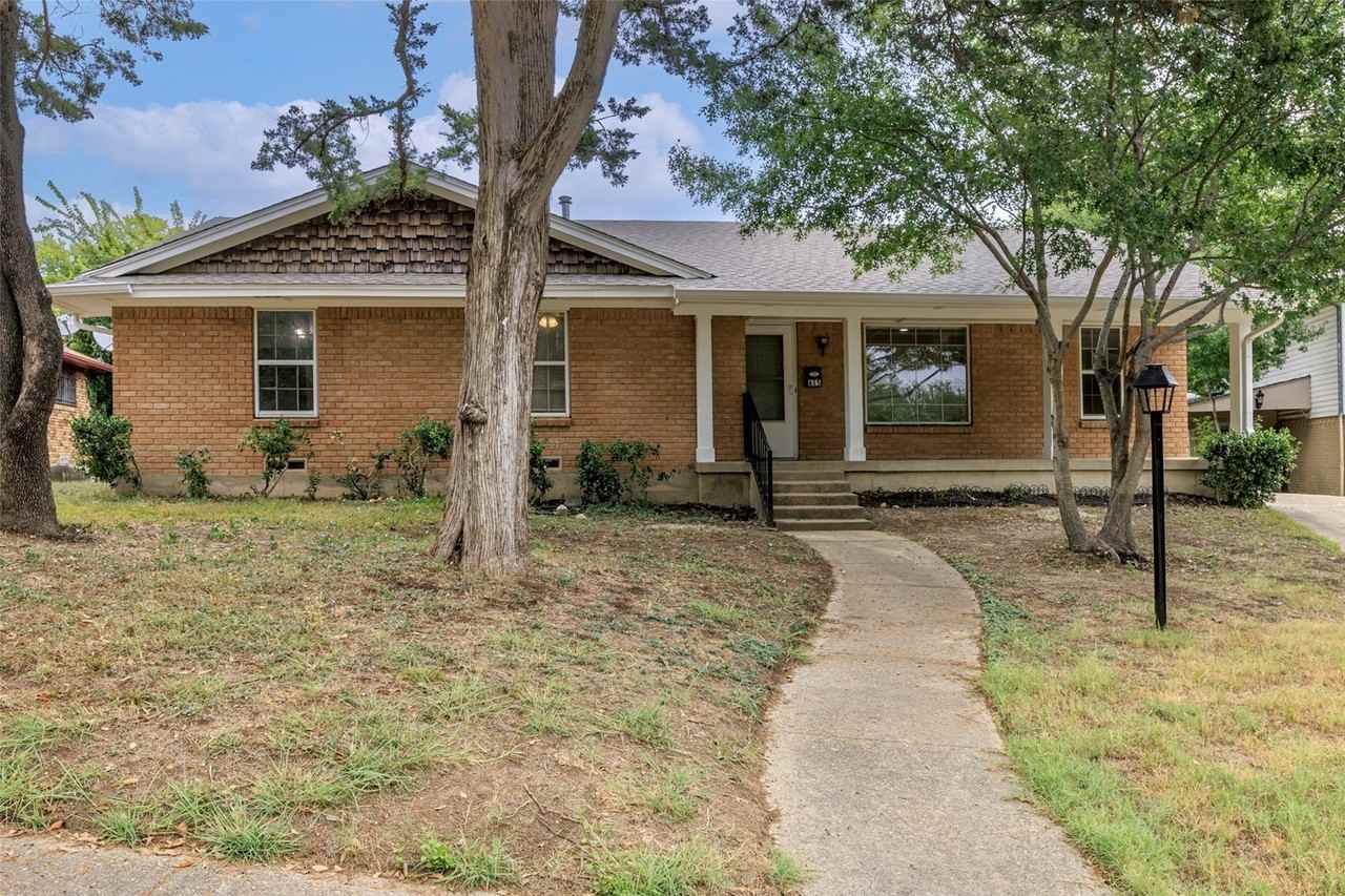 615 Oak Forest Dr - Photo 3 of 26