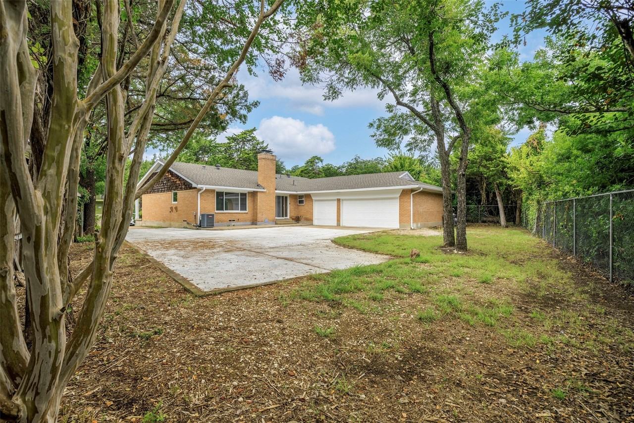 615 Oak Forest Dr - Photo 4 of 26