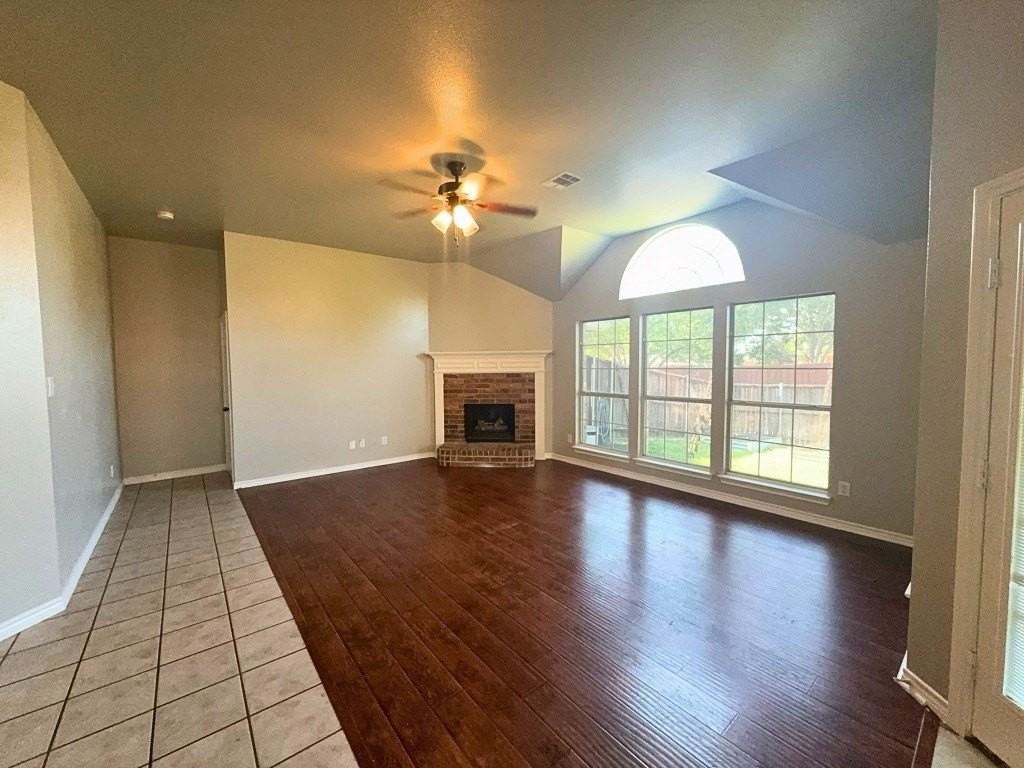 1541 Mountain Laurel Ln - Photo 3 of 15