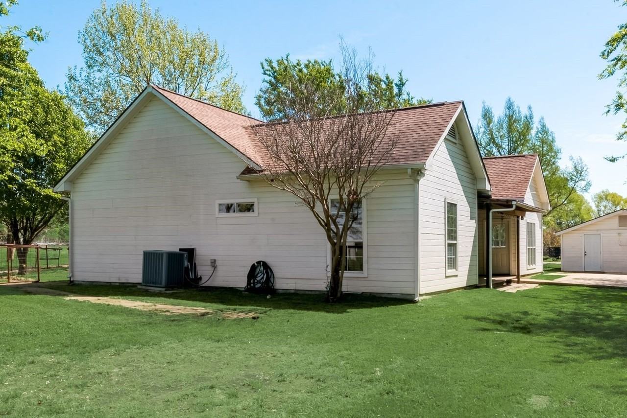 5893 Fm 1827 - Photo 3 of 20