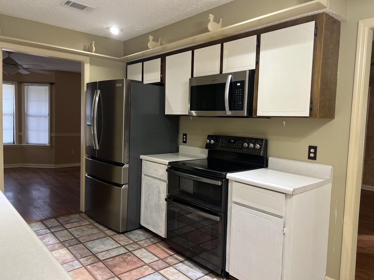 808 Barony Ct #1 - Photo 5 of 10