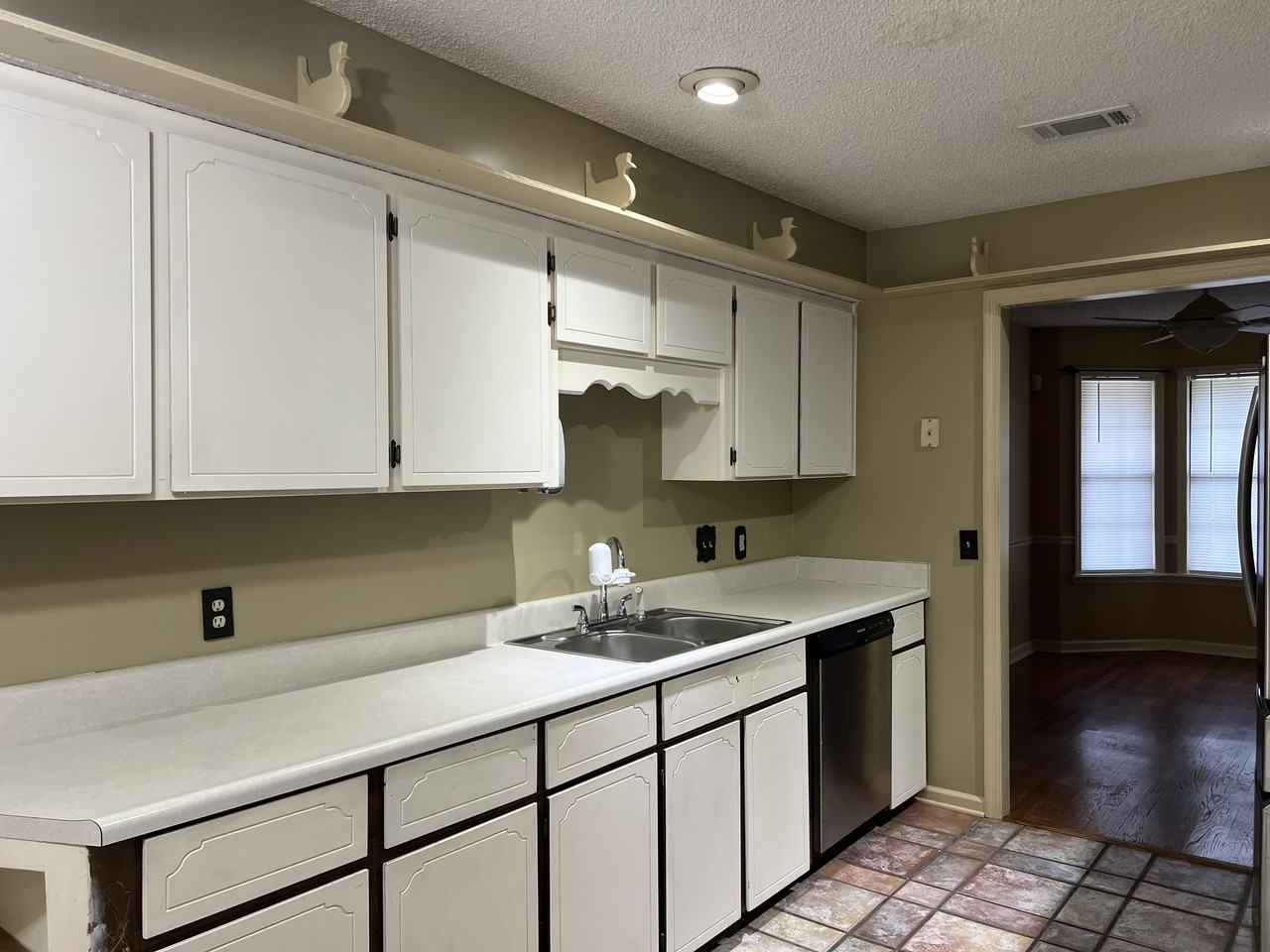808 Barony Ct #1 - Photo 6 of 10