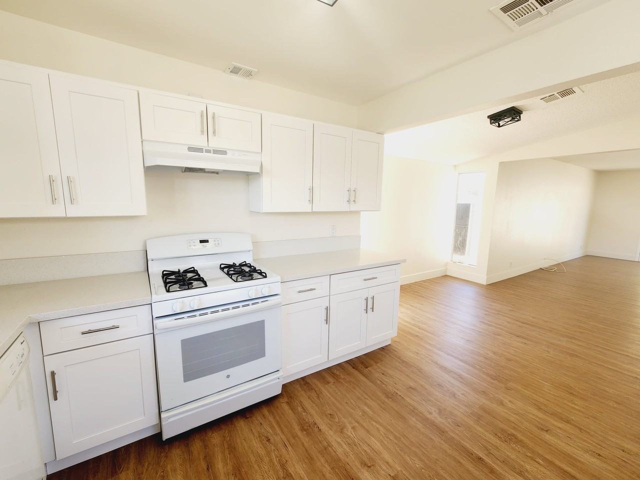 Espinosa Ave #1 - Photo 2 of 35