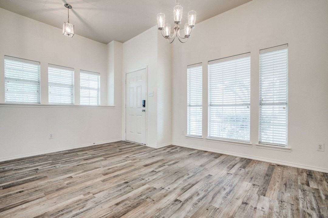 9900 Northgate Dr - Photo 5 of 25