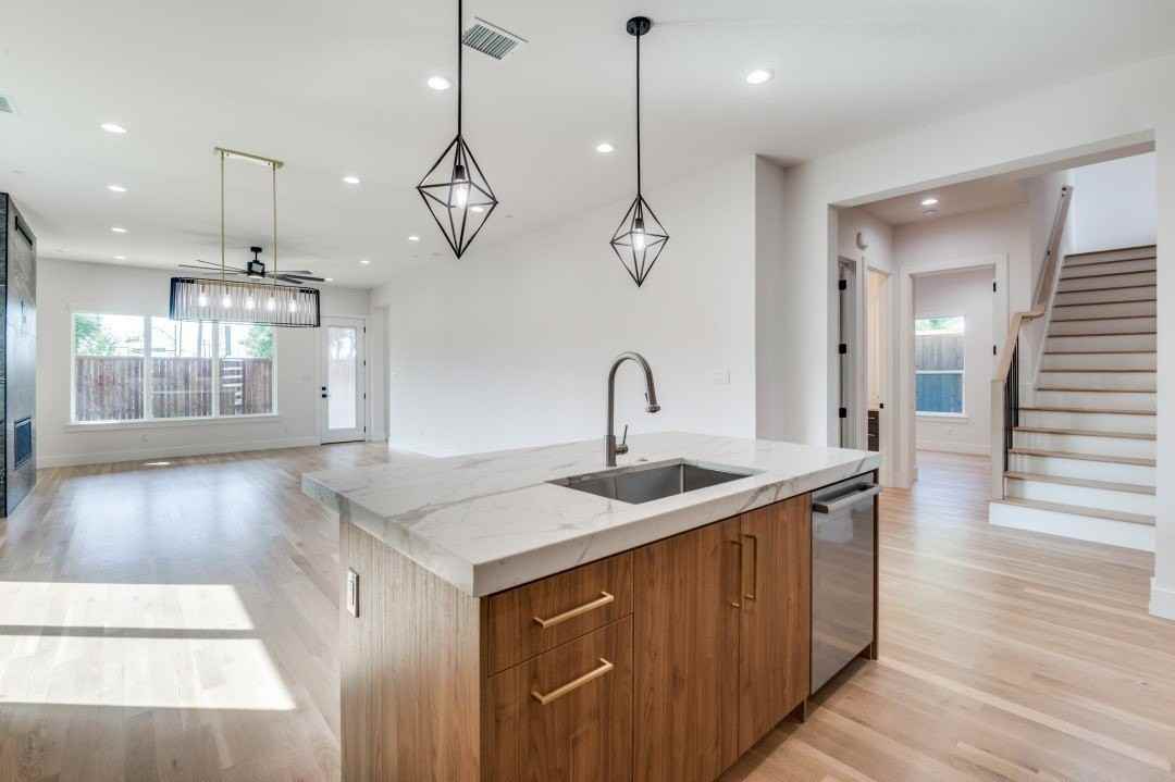 2805 Cherrywood Ave - Photo 6 of 25