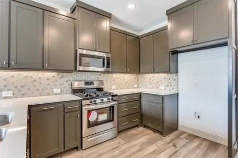 433 Matchbox St - Photo 4 of 13