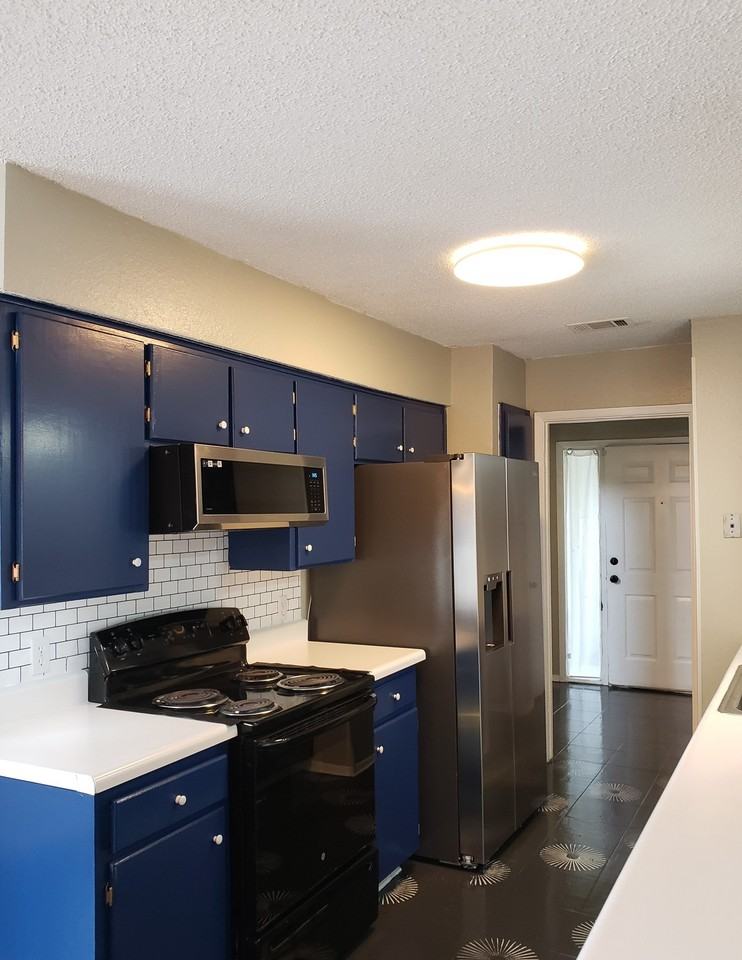 7663 Blue Carriage Ct - Photo 2 of 13