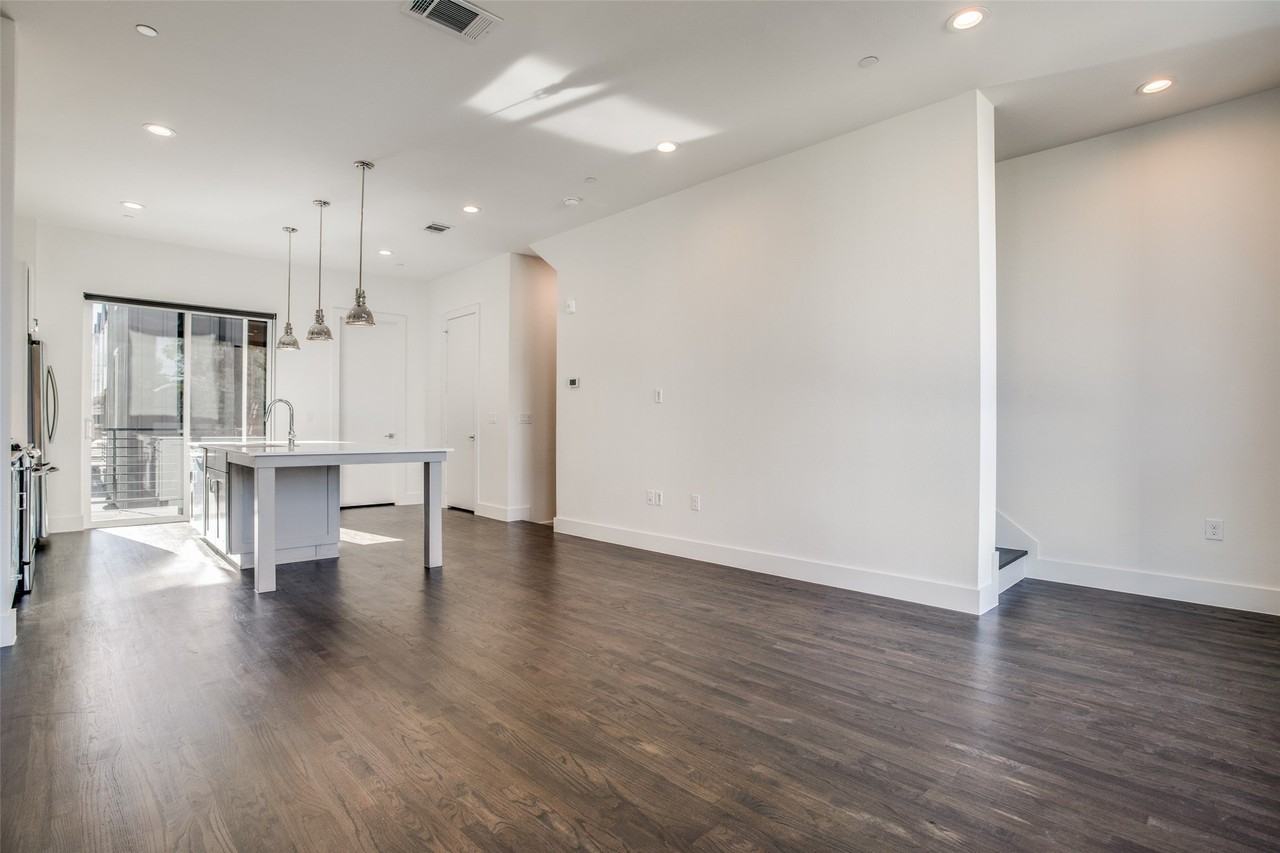 2128 Ashby St #303 - Photo 3 of 27