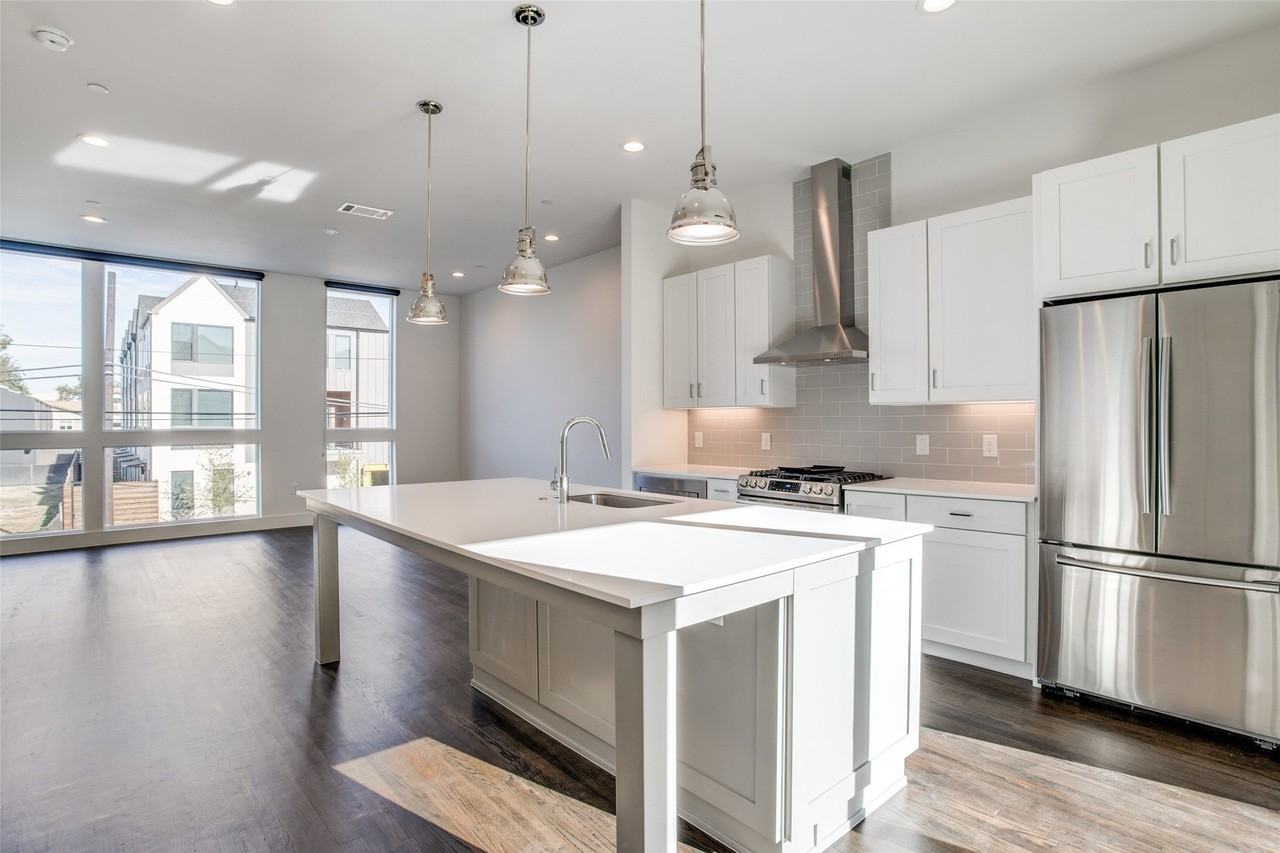 2128 Ashby St #303 - Photo 4 of 27
