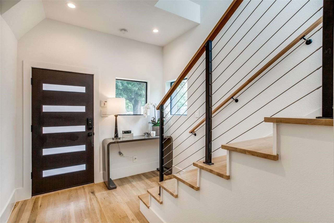 2719 Reagan St #101 - Photo 3 of 19
