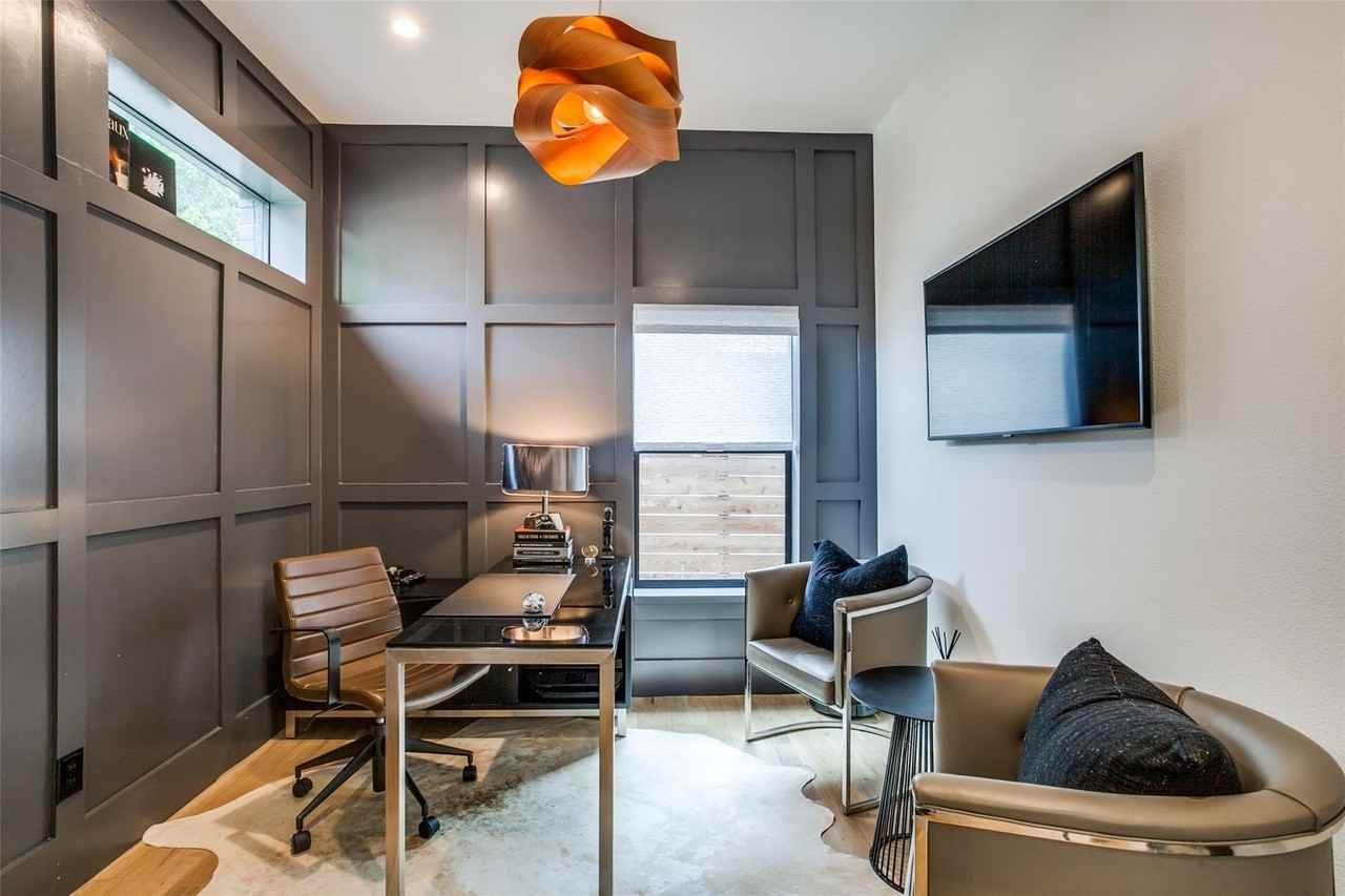 2719 Reagan St #101 - Photo 4 of 19