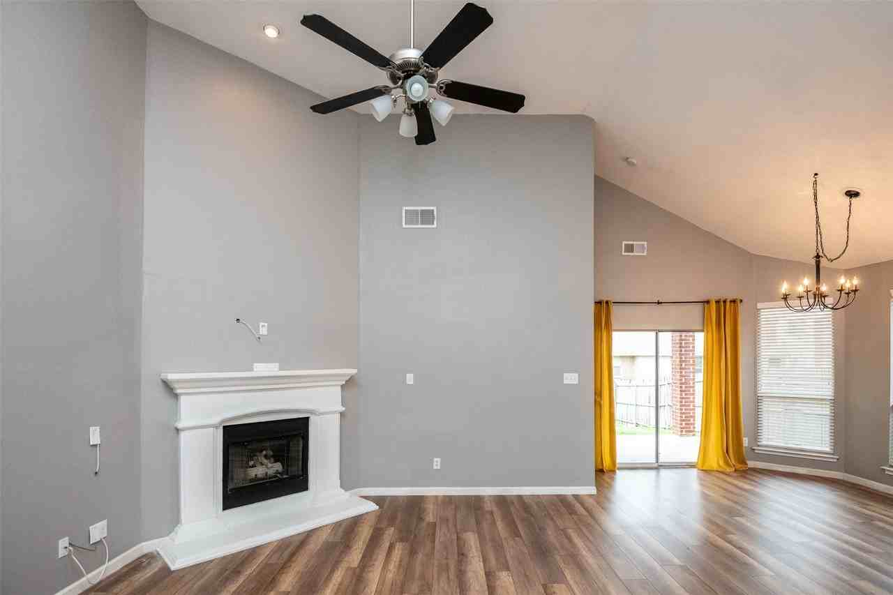 9125 Vineyard Ln - Photo 7 of 24