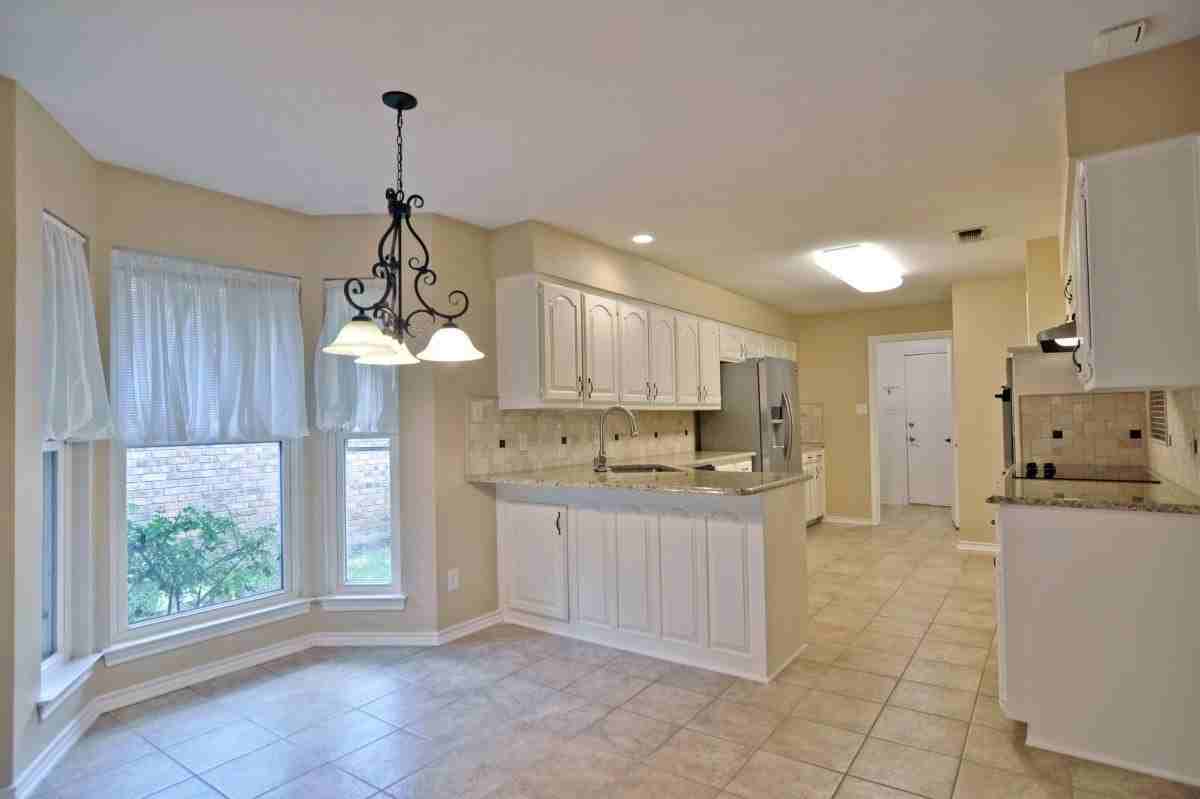 3700 Murphy Dr - Photo 5 of 13