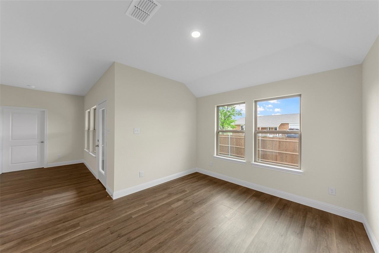 200 Pennington Rd - Photo 6 of 22