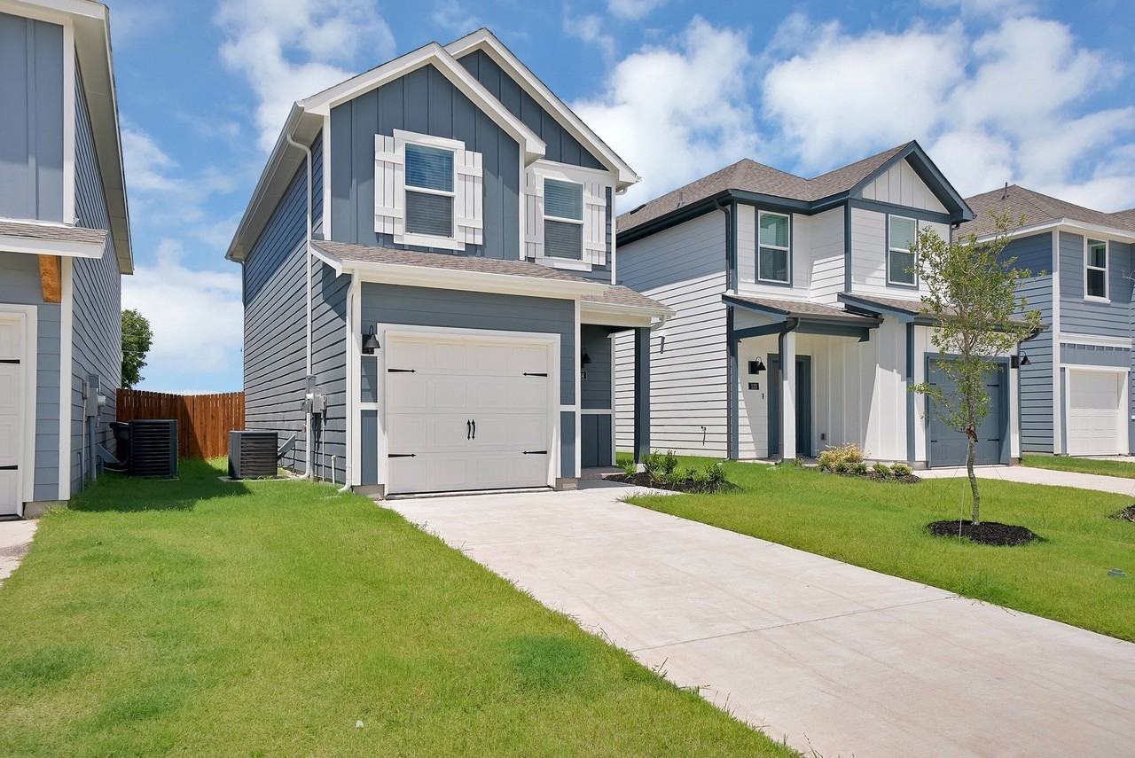 124 Tall Cedar Way - Photo 2 of 26