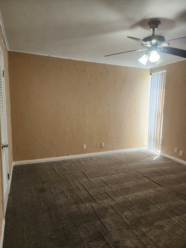 558 E Avenue J #A - Photo 6 of 13