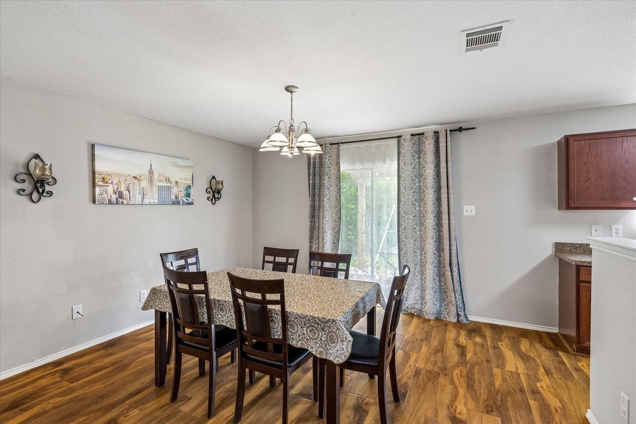 5720 Mountain Stream Trl - Photo 5 of 16