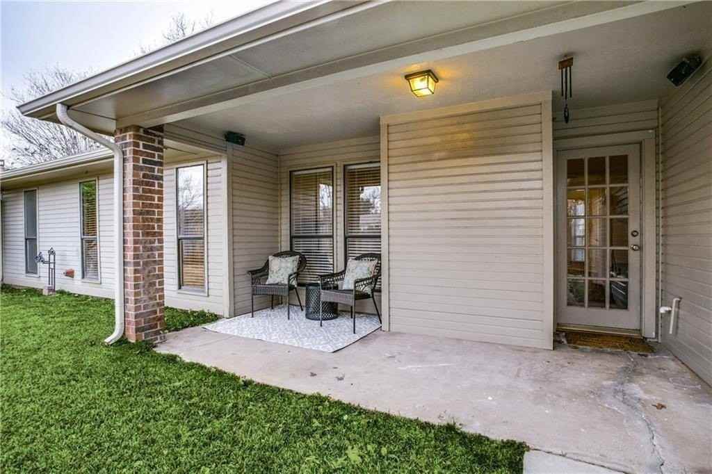 249 Simmons Dr - Photo 5 of 30