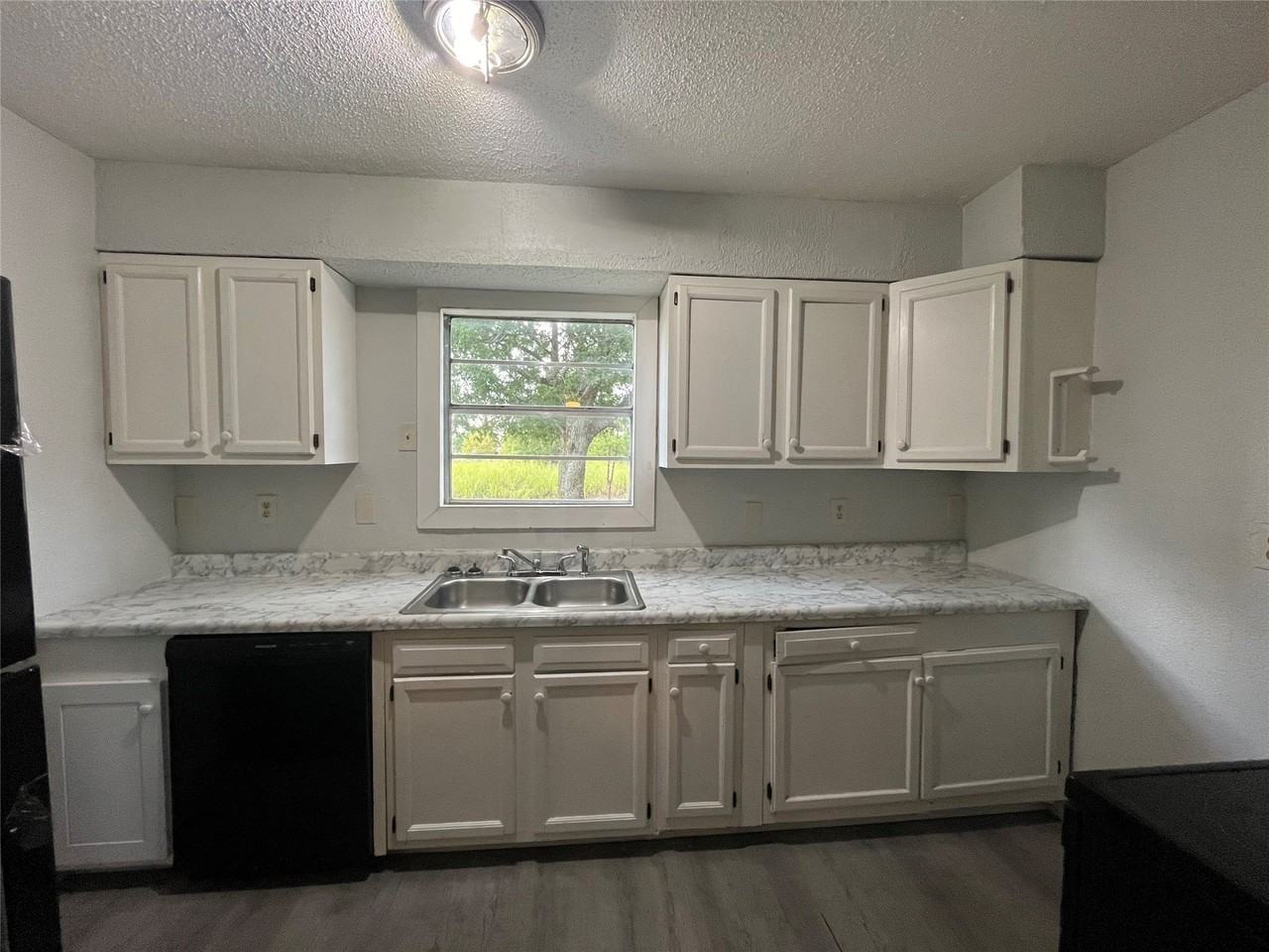 824 Nob Hill Rd - Photo 5 of 13