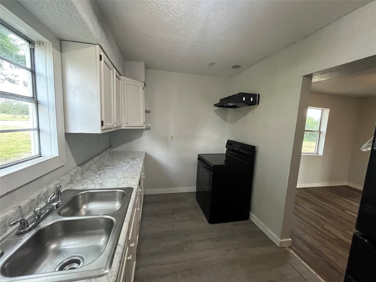 824 Nob Hill Rd - Photo 6 of 13