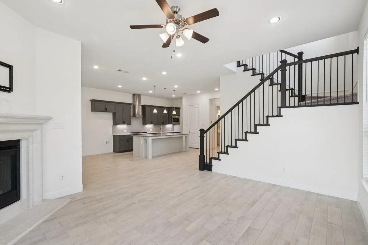4432 Villa Dr - Photo 3 of 28