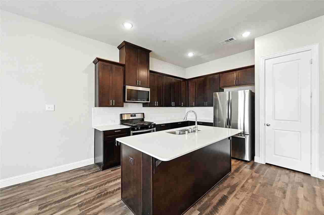 4243 Wetstone Ln - Photo 5 of 20
