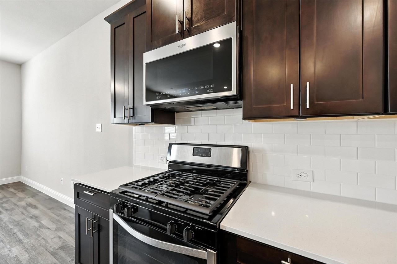 4243 Wetstone Ln - Photo 6 of 20