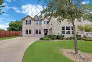 featured image of 1616 Colonnade Ct
